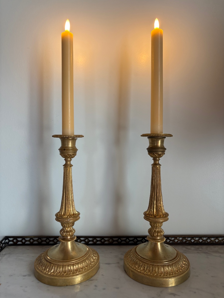 Pair Of Louis XVI Candlesticks In Gilded Bronze -photo-3