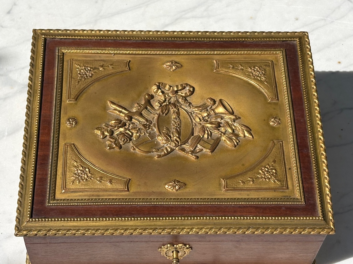 Louis XVI-style Box Set In Gilded Bronze And Mahogany -photo-4