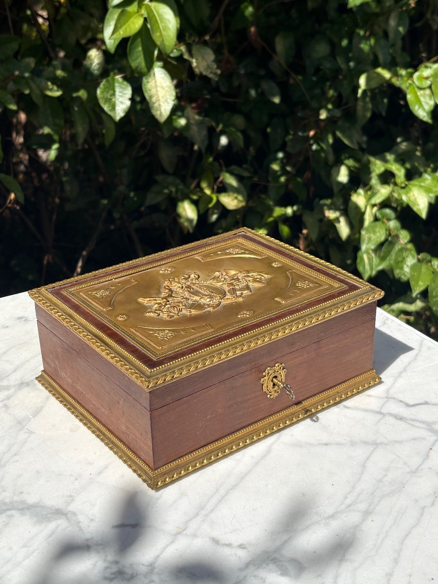Louis XVI-style Box Set In Gilded Bronze And Mahogany 