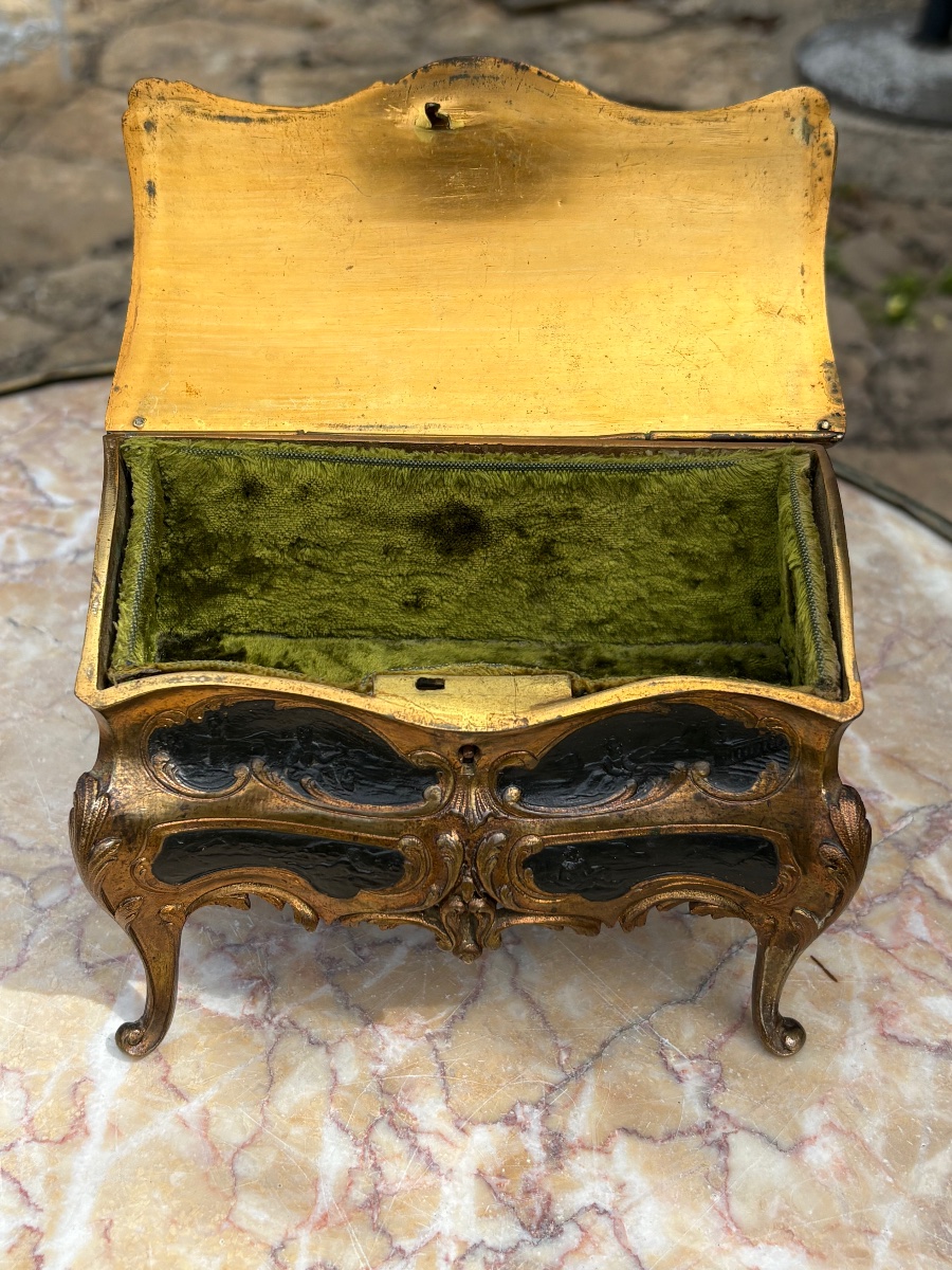 Louis XV-style Bronze Chest In The Shape Of A Scribe's Desk -photo-5