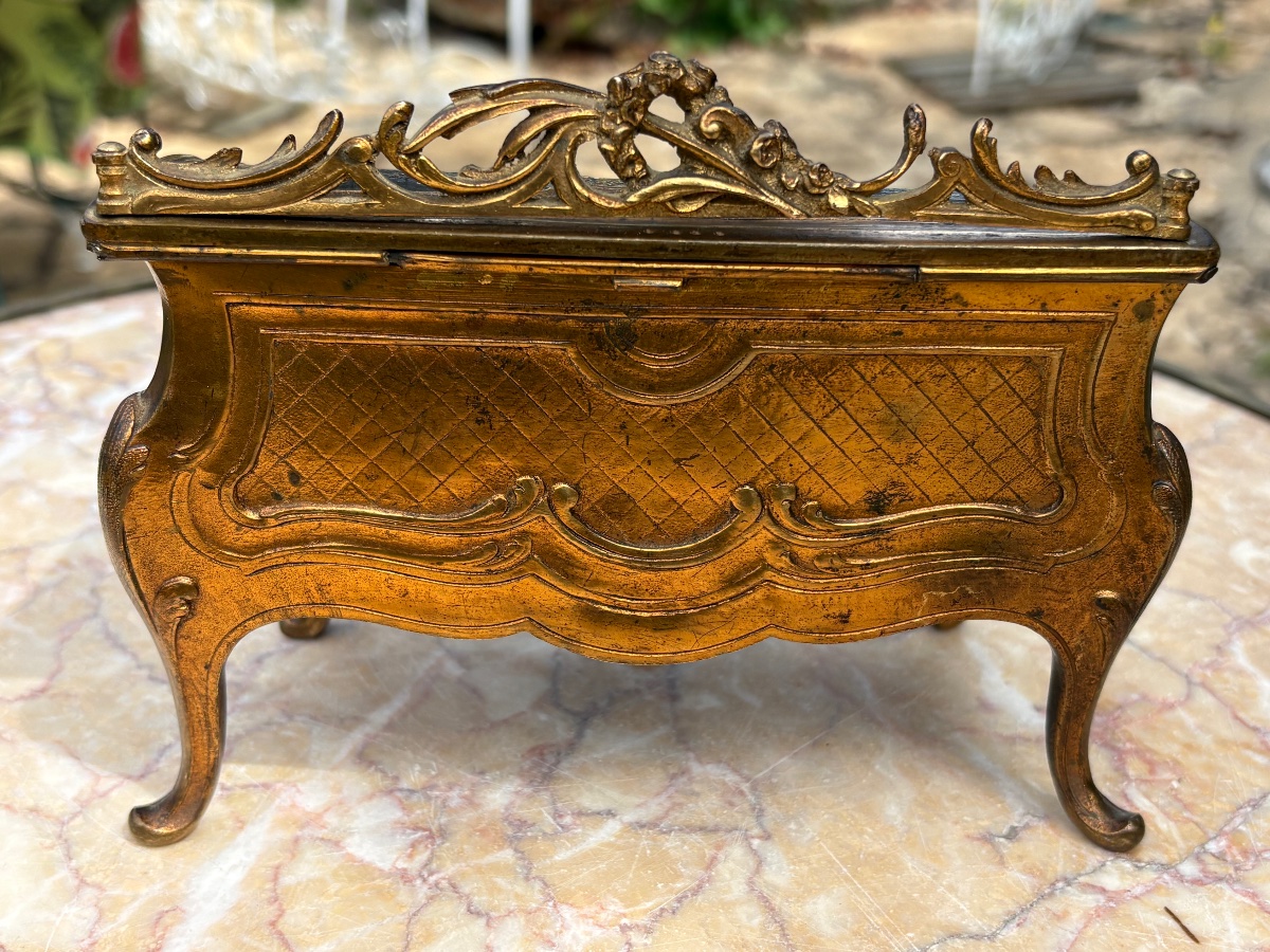 Louis XV-style Bronze Chest In The Shape Of A Scribe's Desk -photo-6