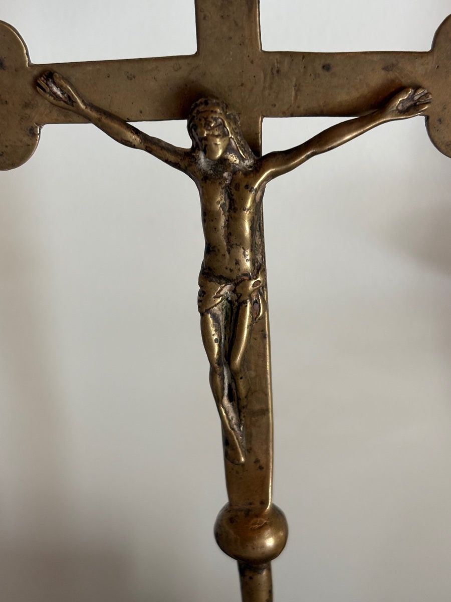 16th-century Burgundian Bronze Crucifix -photo-2