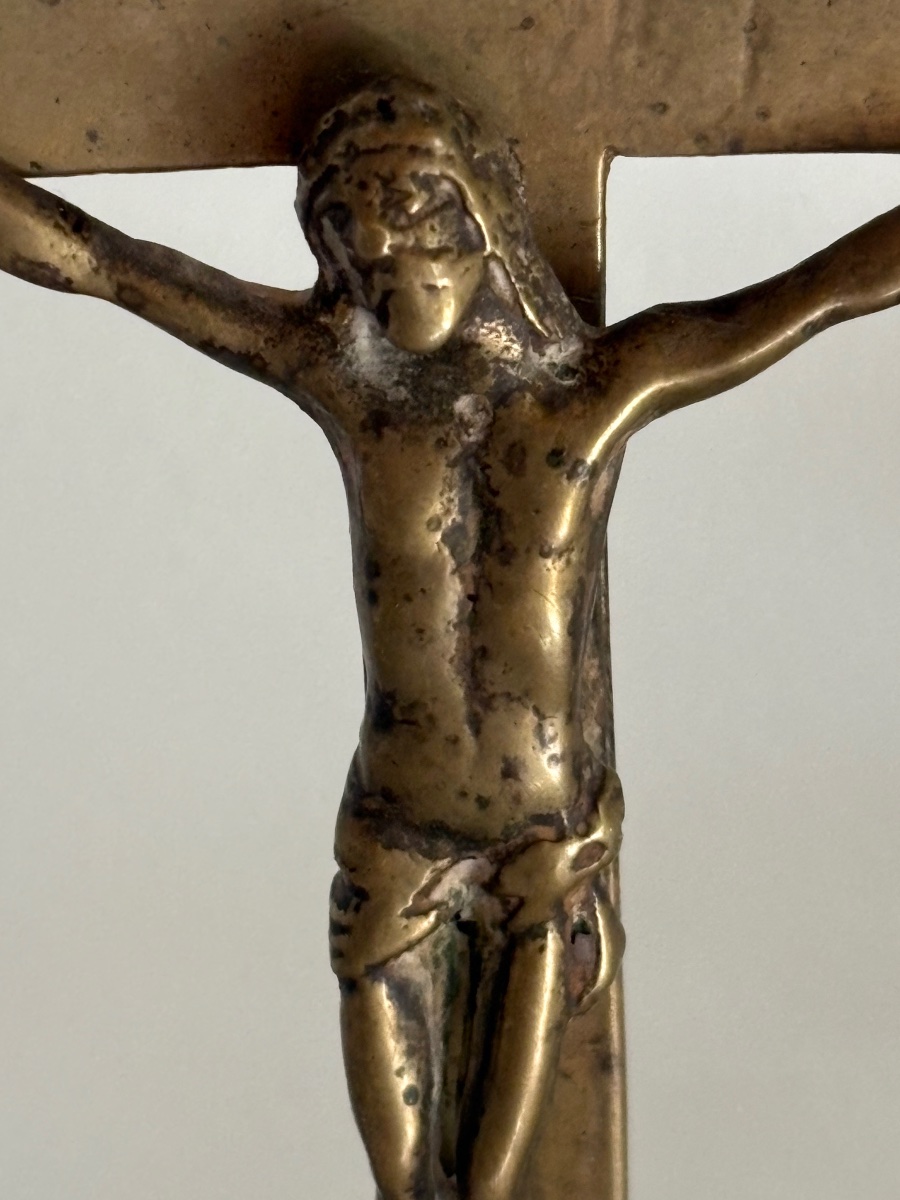 16th-century Burgundian Bronze Crucifix -photo-4