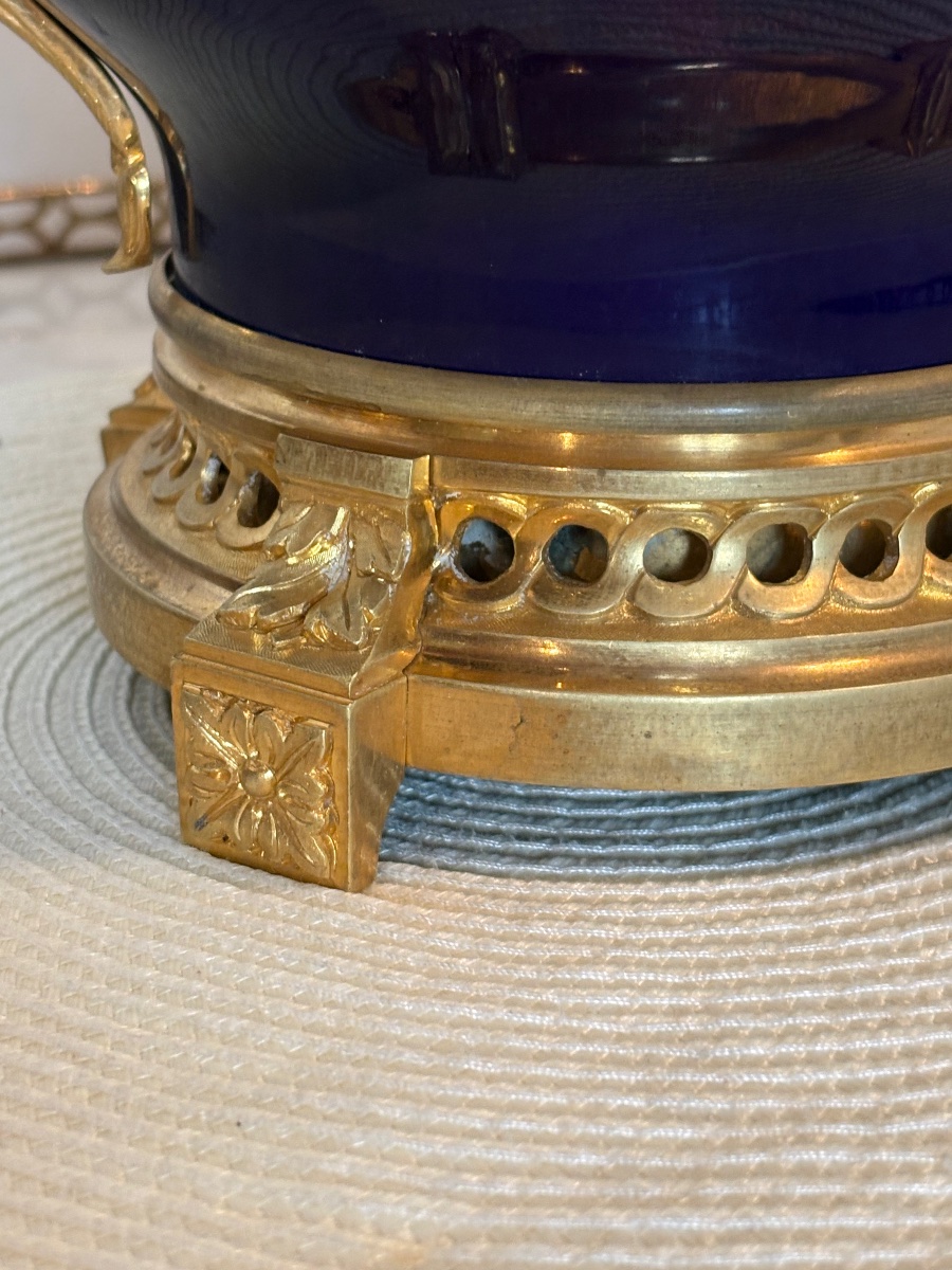 Large Sèvres Lamp With Gilded Bronze Frame -photo-1