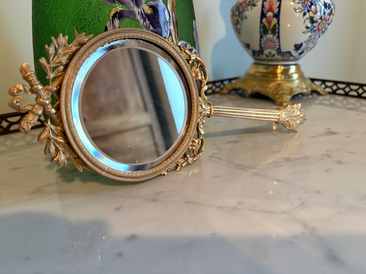 Face à main miroir biface de style Louis XVI 