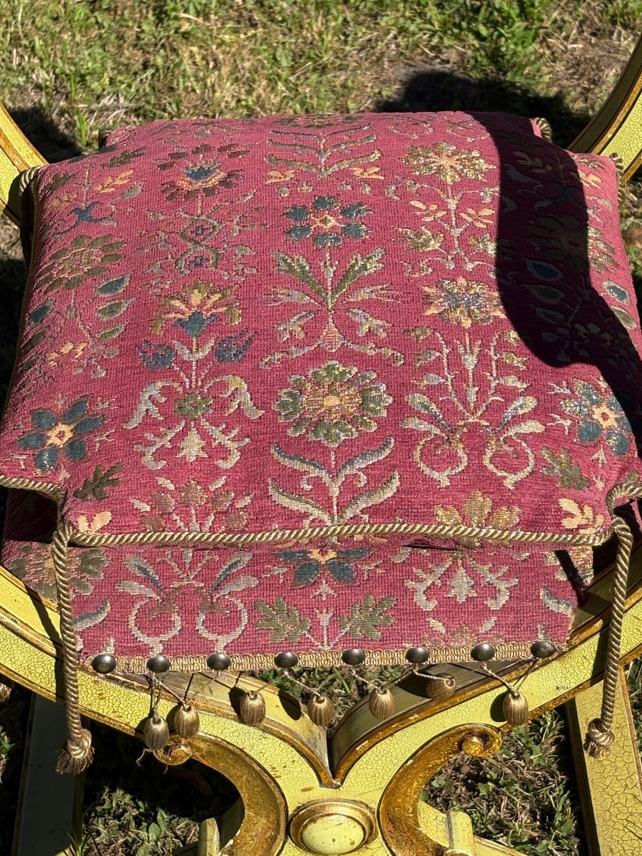 Pair Of Italian Armchairs Made Of Painted Wood Accented With Gilding -photo-3