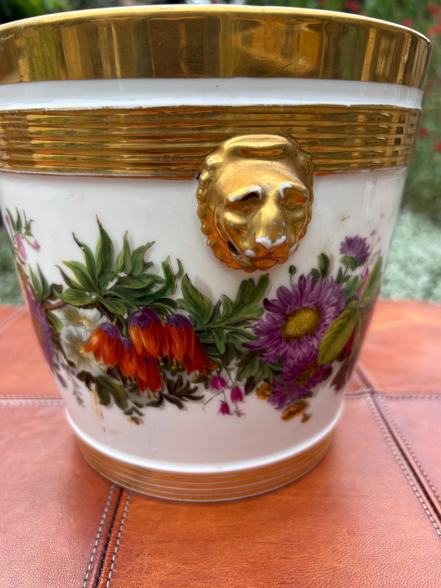 Pair Of Empire-style Porcelain Planters -photo-2