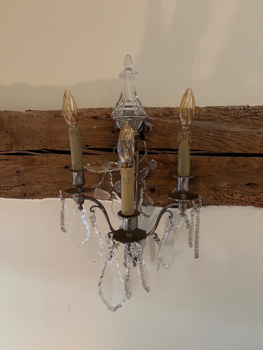 A Striking Pair Of Crystal And Silver-plated Bronze Wall Sconces -photo-2