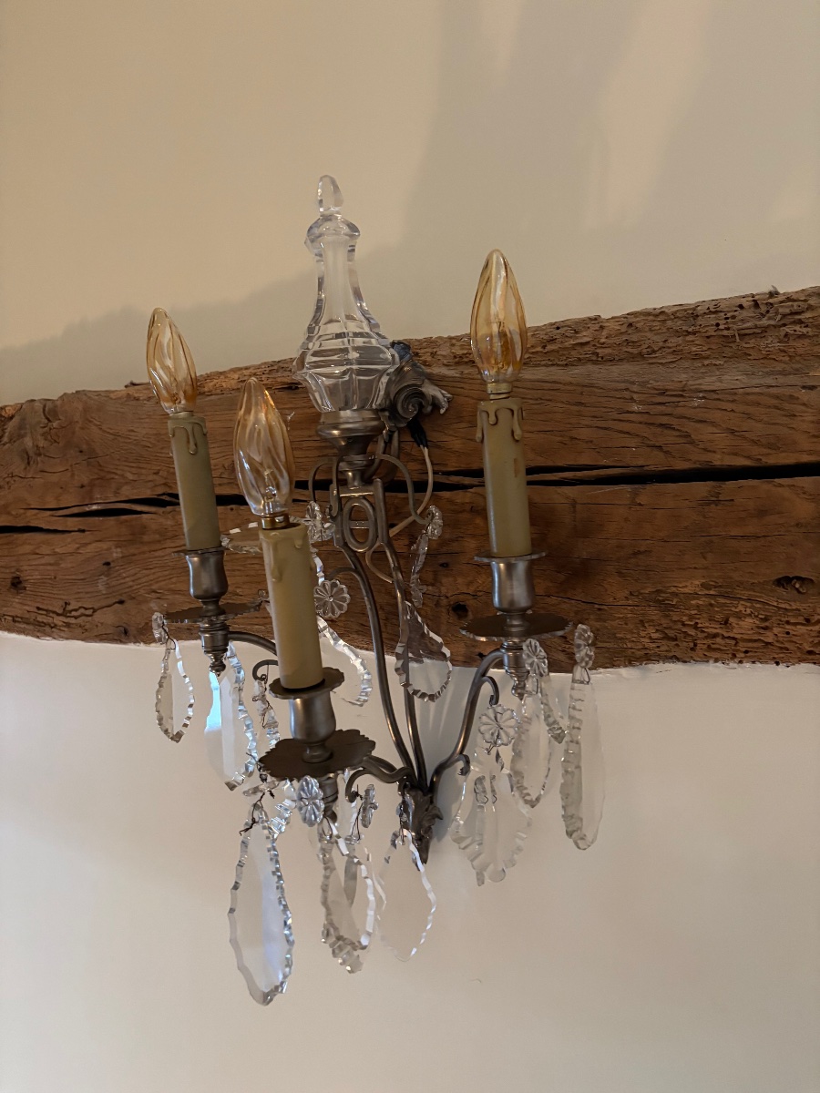 A Striking Pair Of Crystal And Silver-plated Bronze Wall Sconces -photo-3