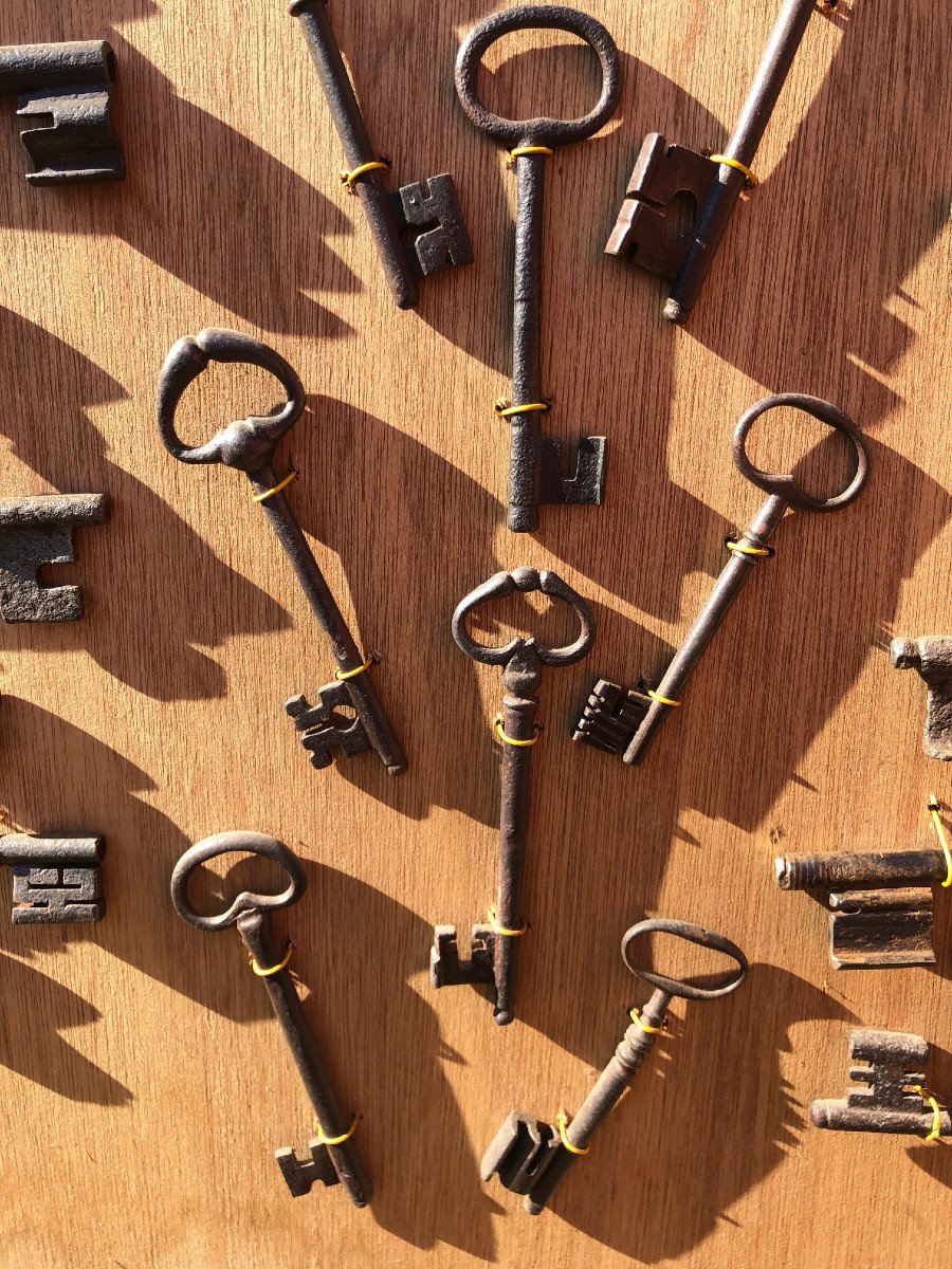 Collection Of 18th Century Keys.-photo-4