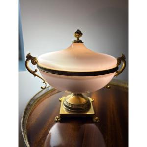 Opaline Glass Bowl On A Gilt Bronze Mount 