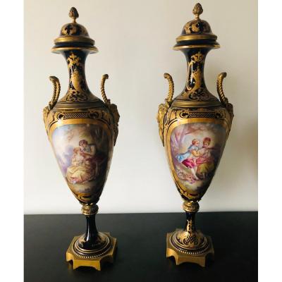 Paire de vases Sèvres monture bronze