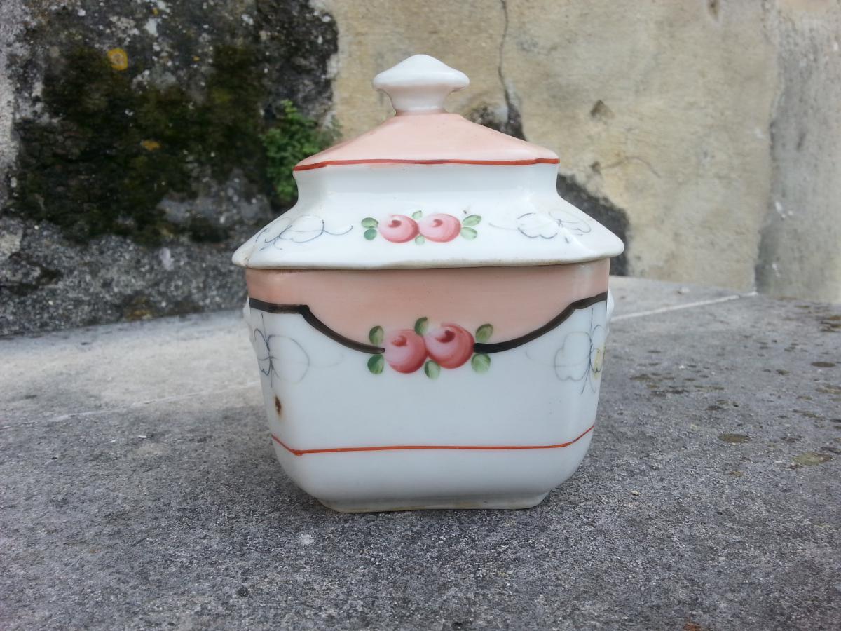 Sugar. Porcelain Paris. 19th.-photo-3