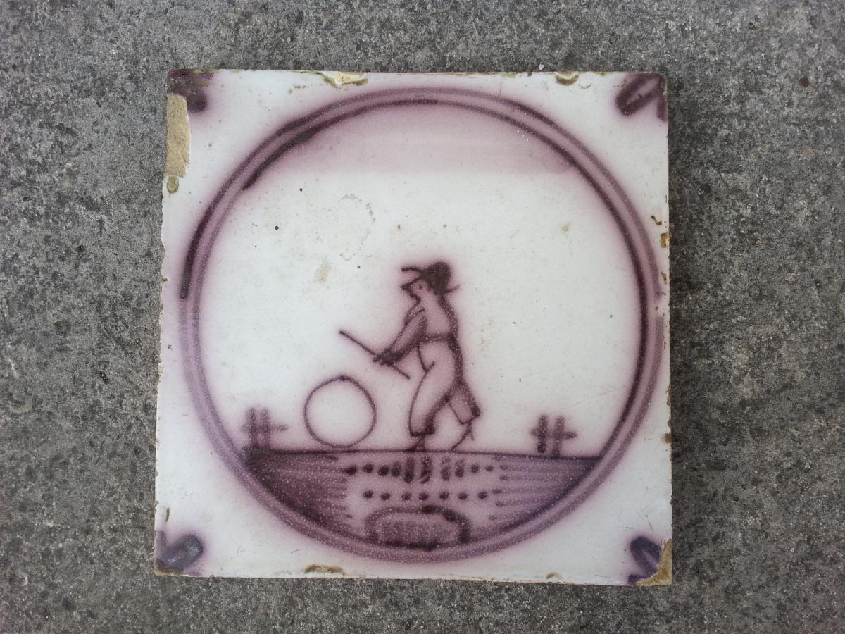 Tile. Earthenware. Desvres. 19th.