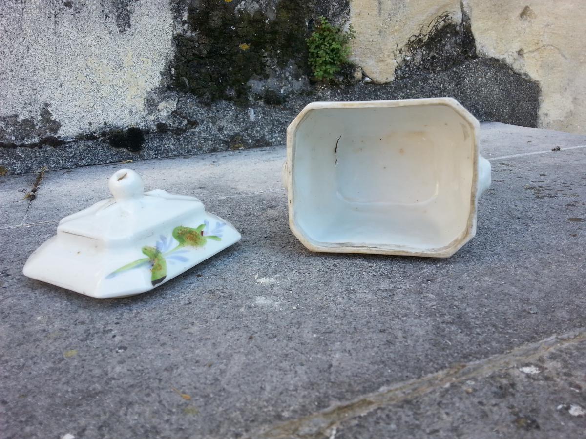 Sugar. Porcelain Paris. 19th.-photo-1