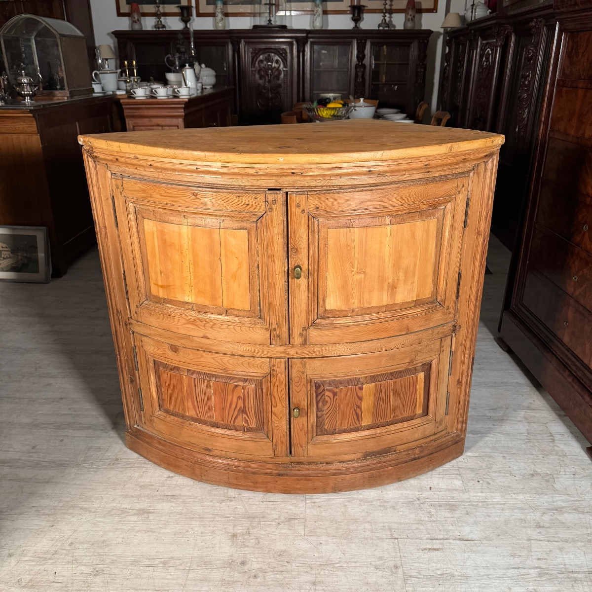 Corner Piece In Pichepin