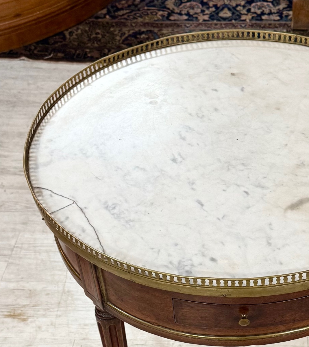 Hot Water Bottle Table -photo-2