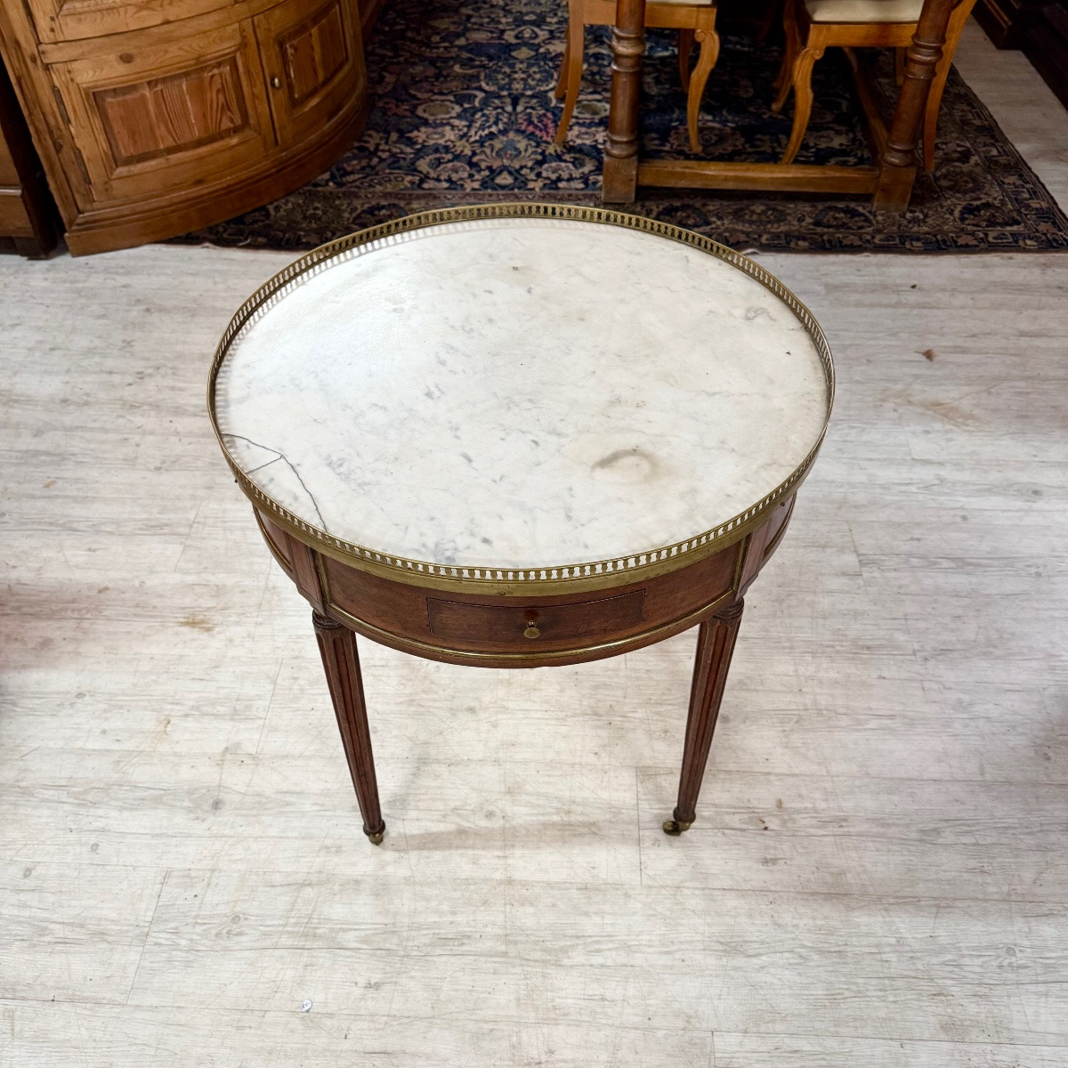 Hot Water Bottle Table -photo-3