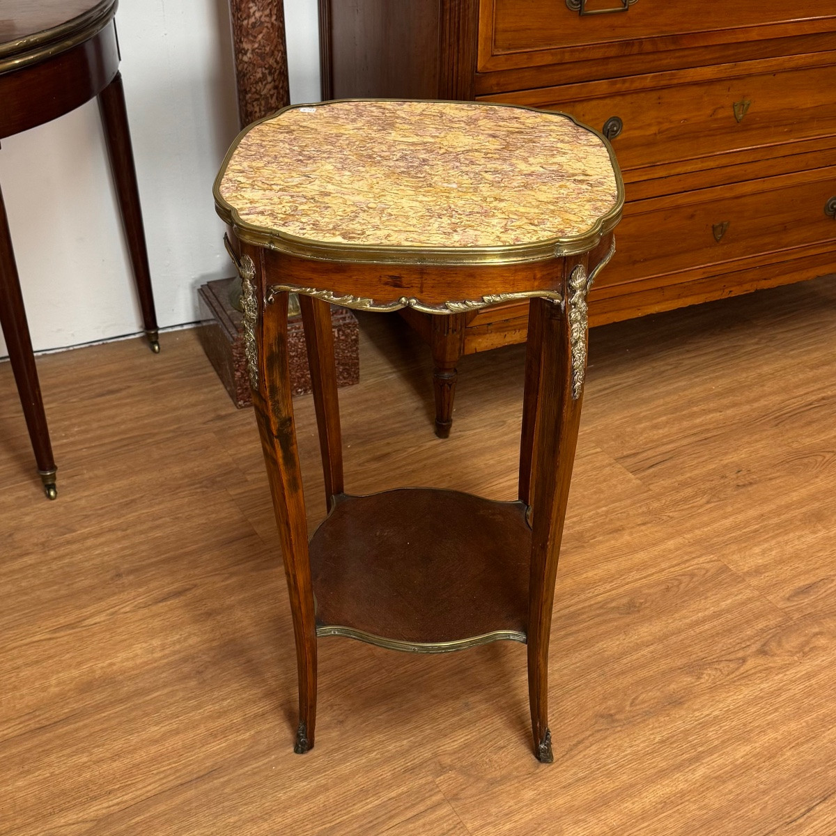 Guéridon ou table d'appoint de style Louis XV-photo-2