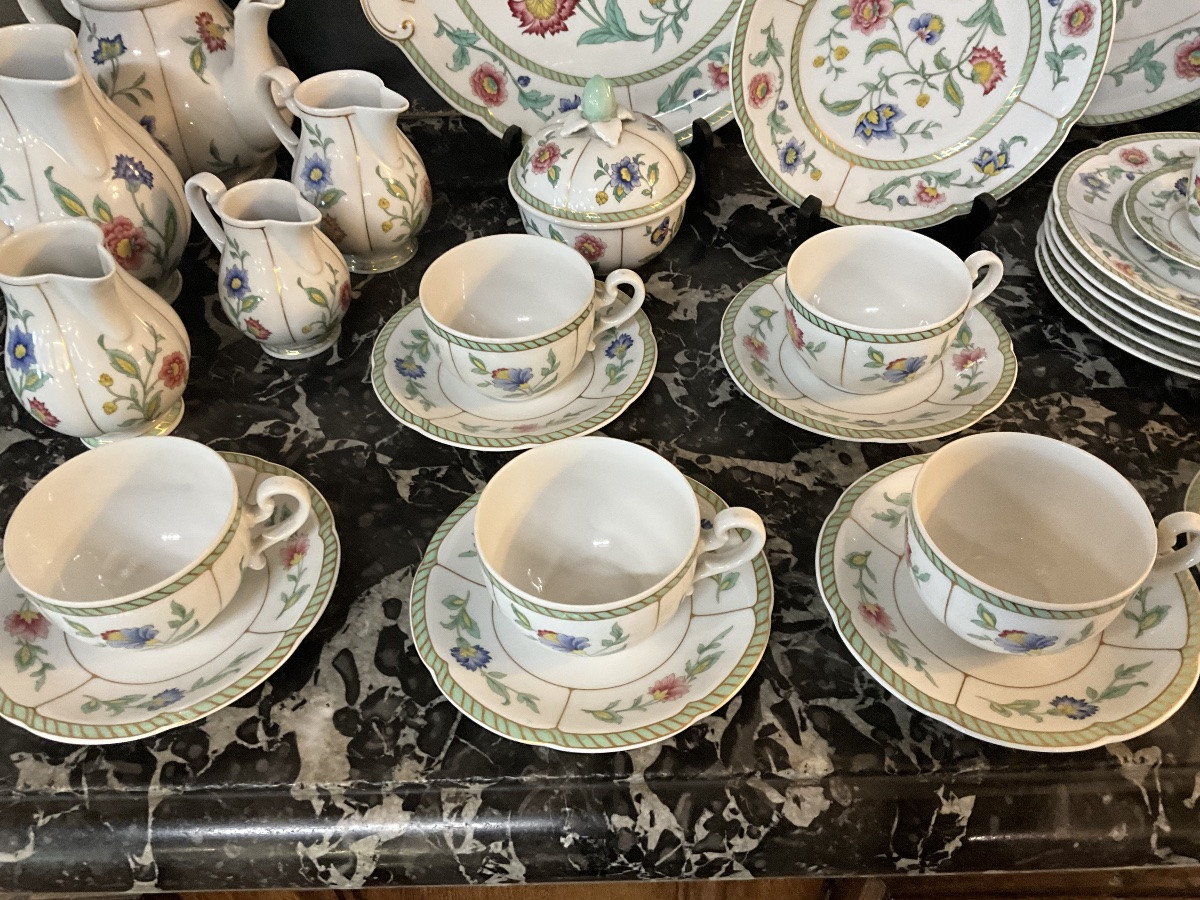 Villeroy & Boch Tea, Coffee, And Dessert Service-photo-3