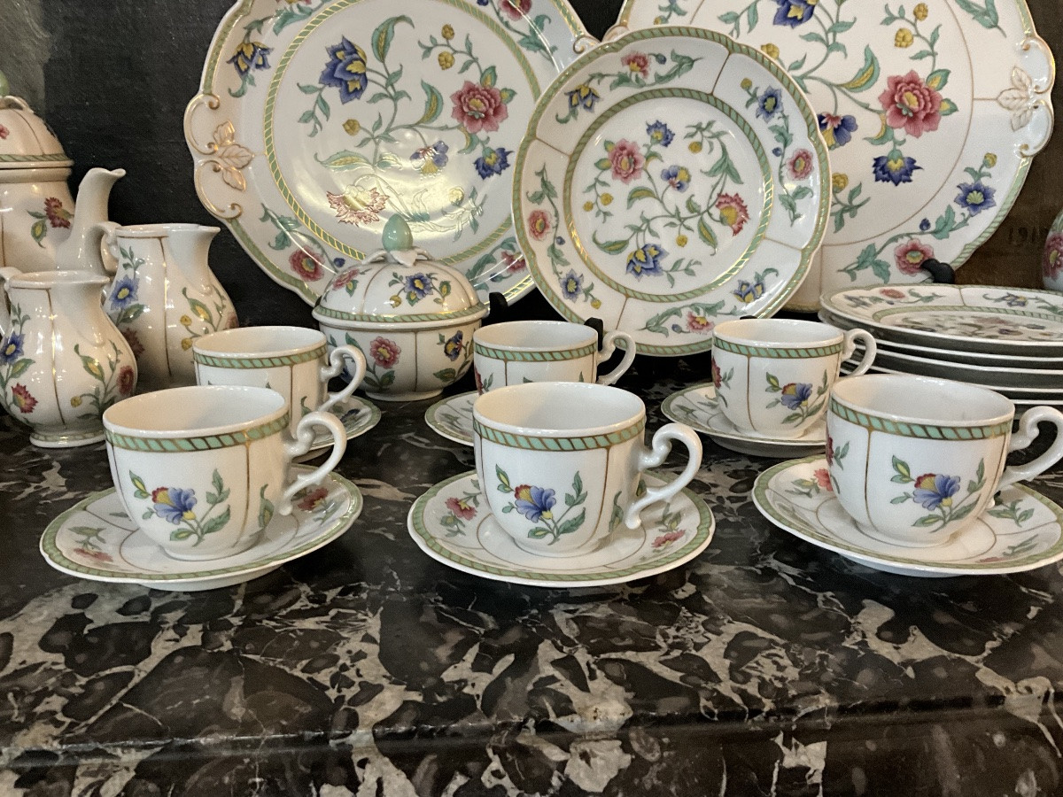 Villeroy & Boch Tea, Coffee, And Dessert Service-photo-2