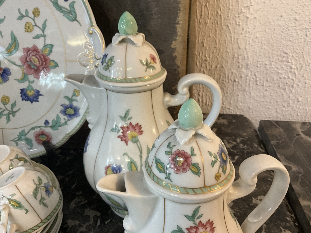 Villeroy & Boch Tea, Coffee, And Dessert Service-photo-3