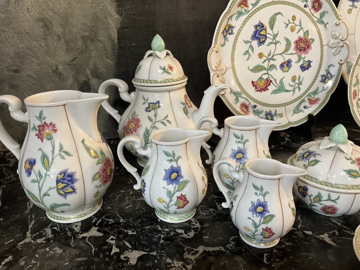 Villeroy & Boch Tea, Coffee, And Dessert Service-photo-4