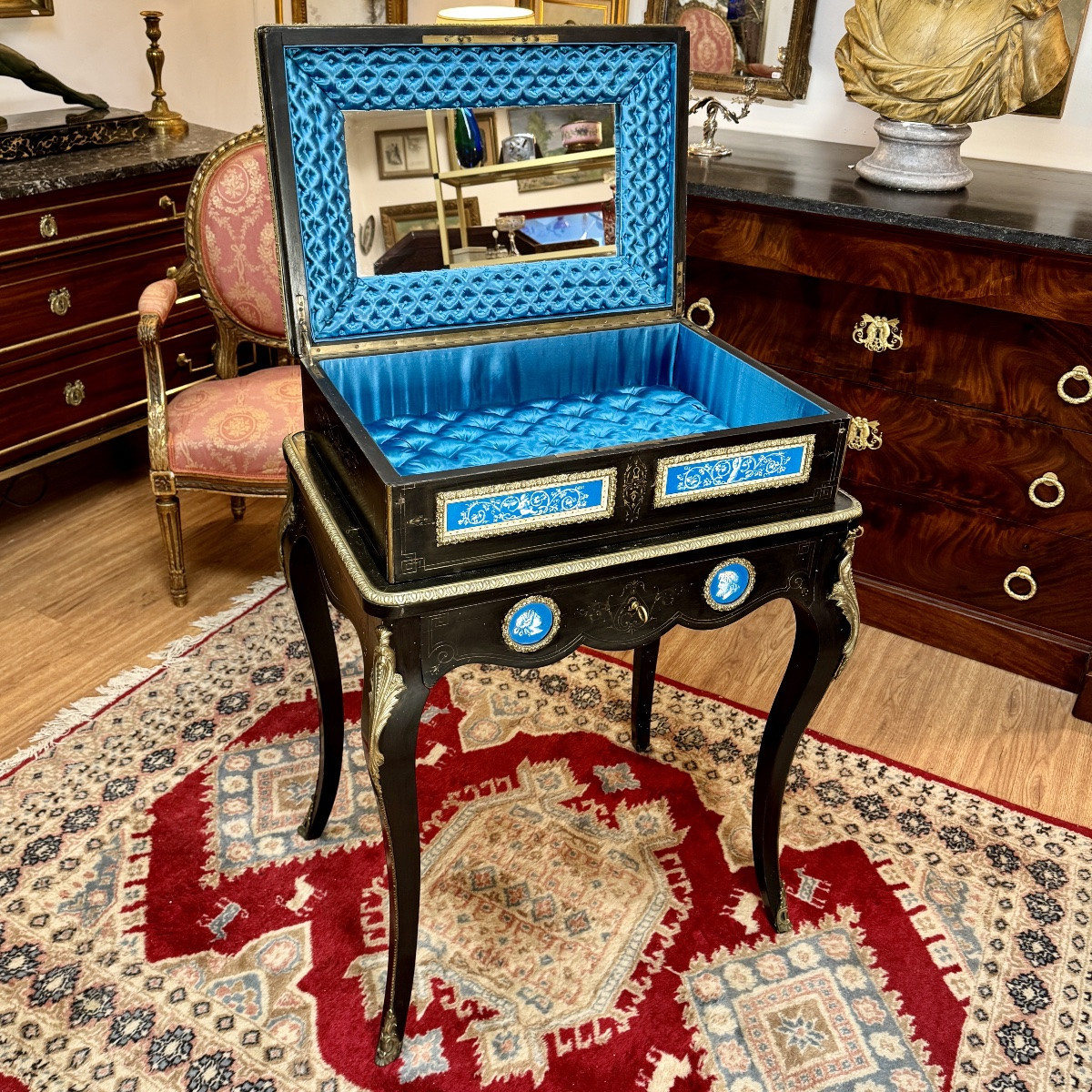 Travailleuse - Boite à Bijoux-photo-4