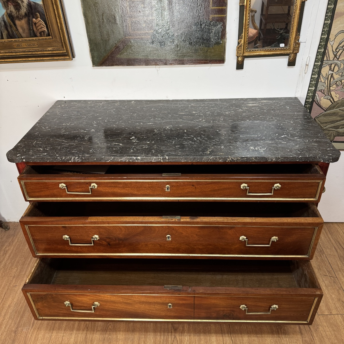 Louis XVI Style Mahogany Commode-photo-4