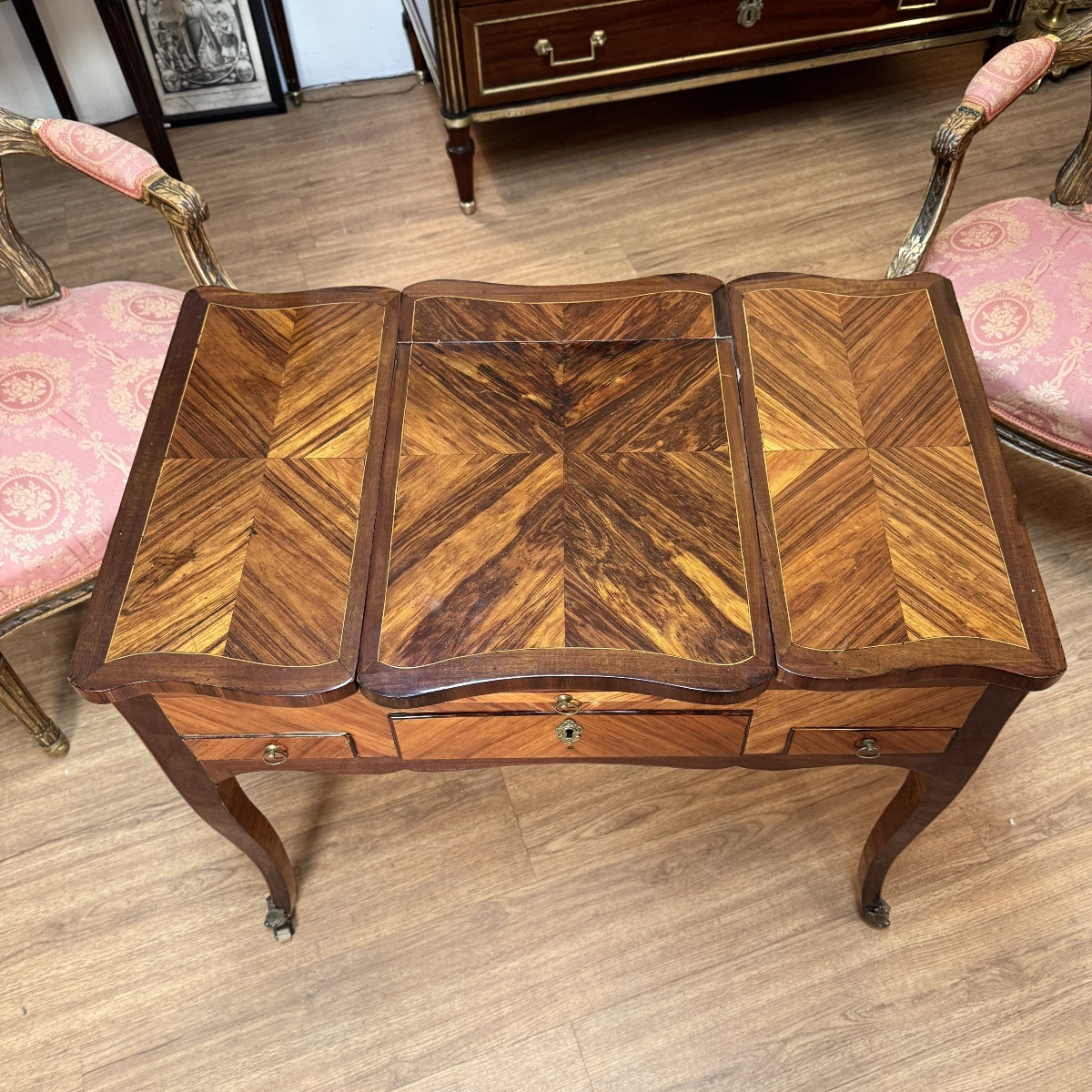 Louis XV Dressing Table-photo-8