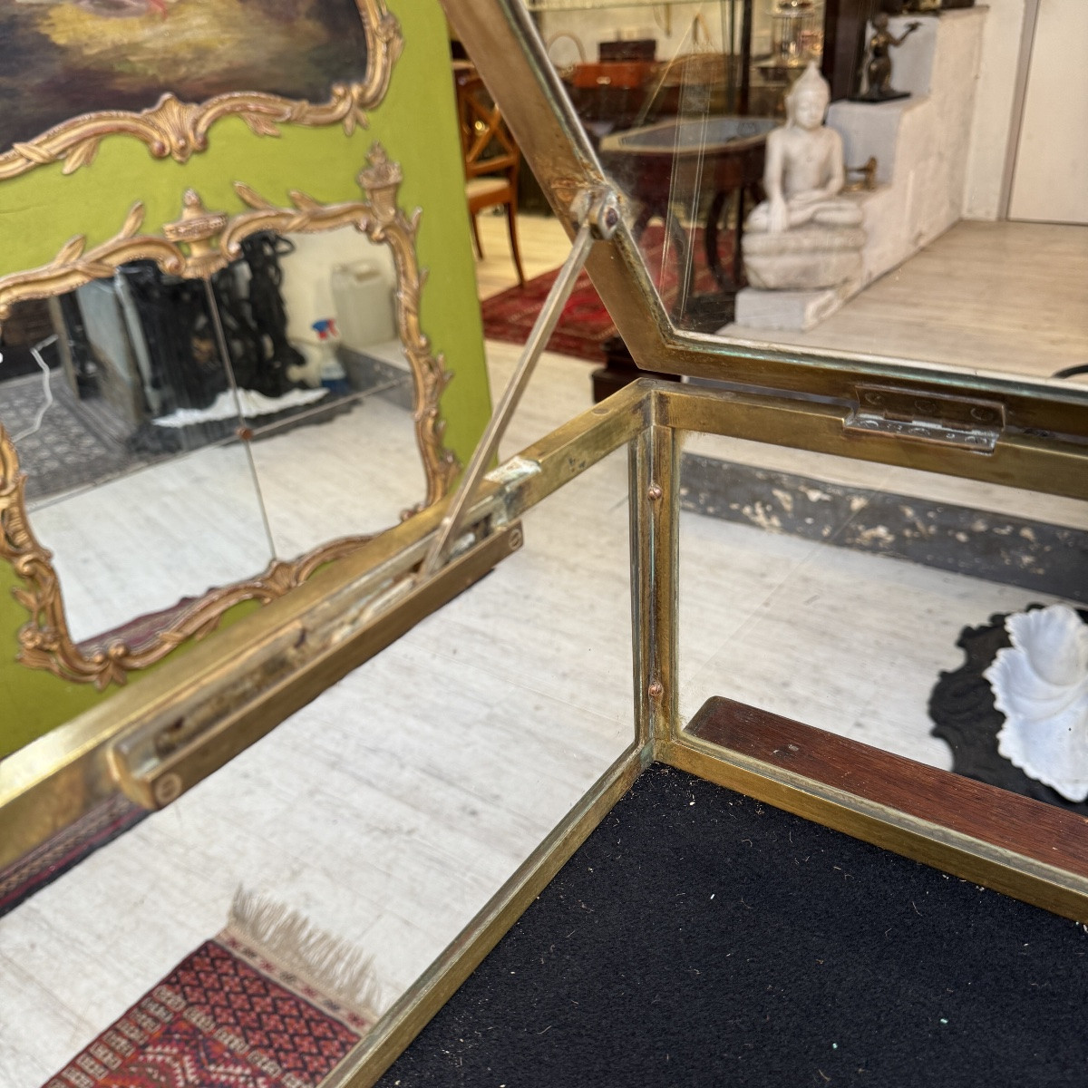 Jeweler's Showcase-photo-2