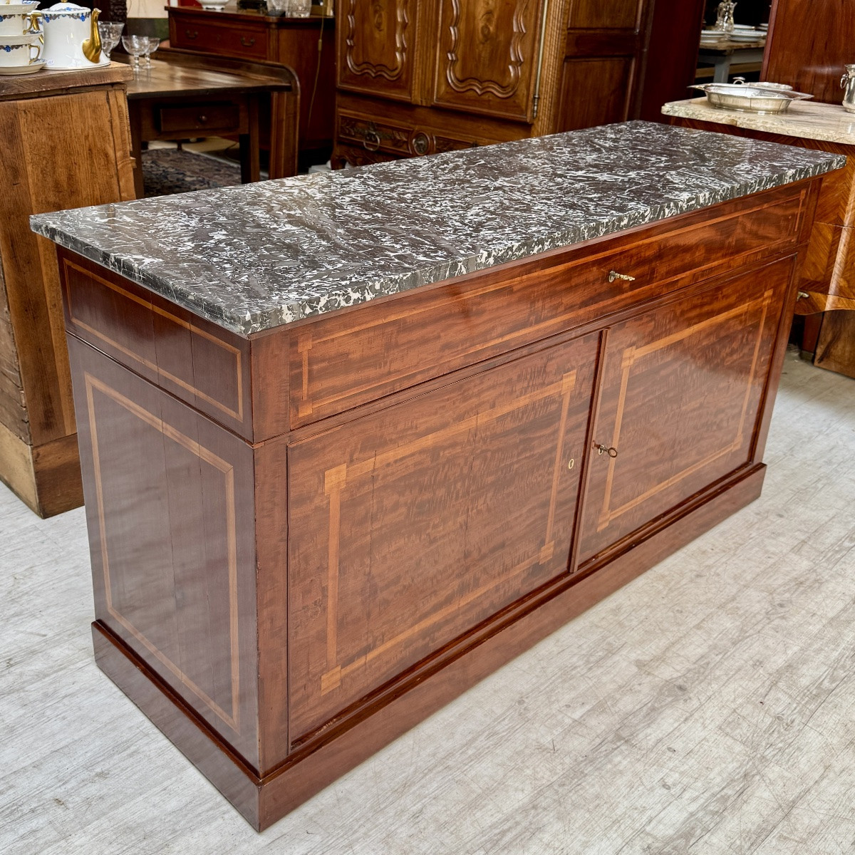 Panty-maker, Secretary-photo-8