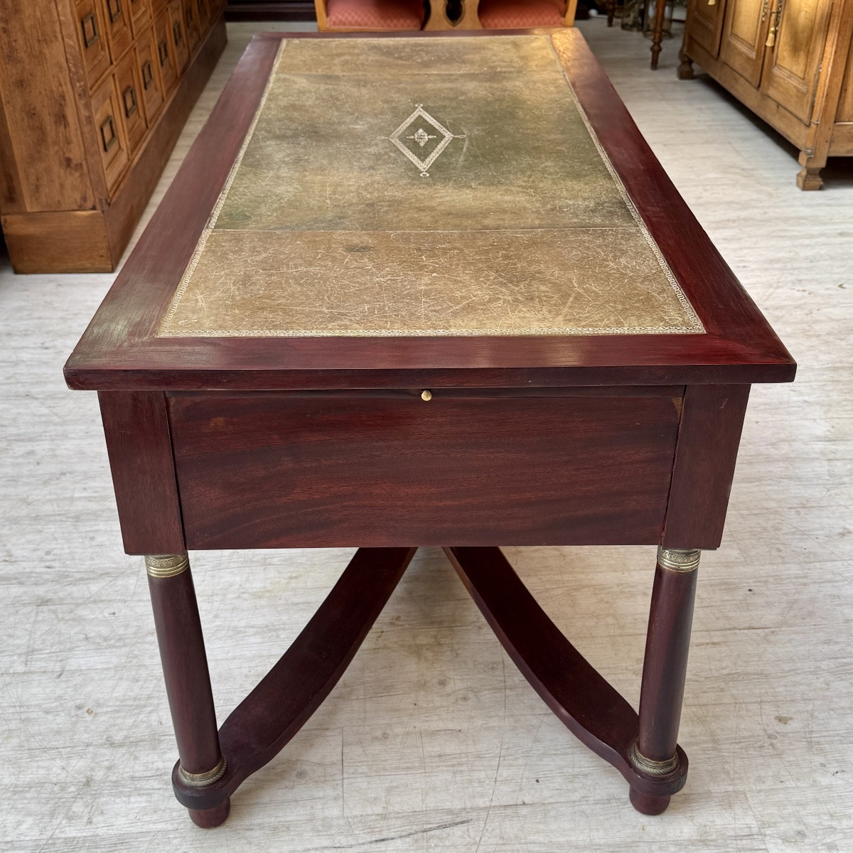 Bureau Empire-photo-2