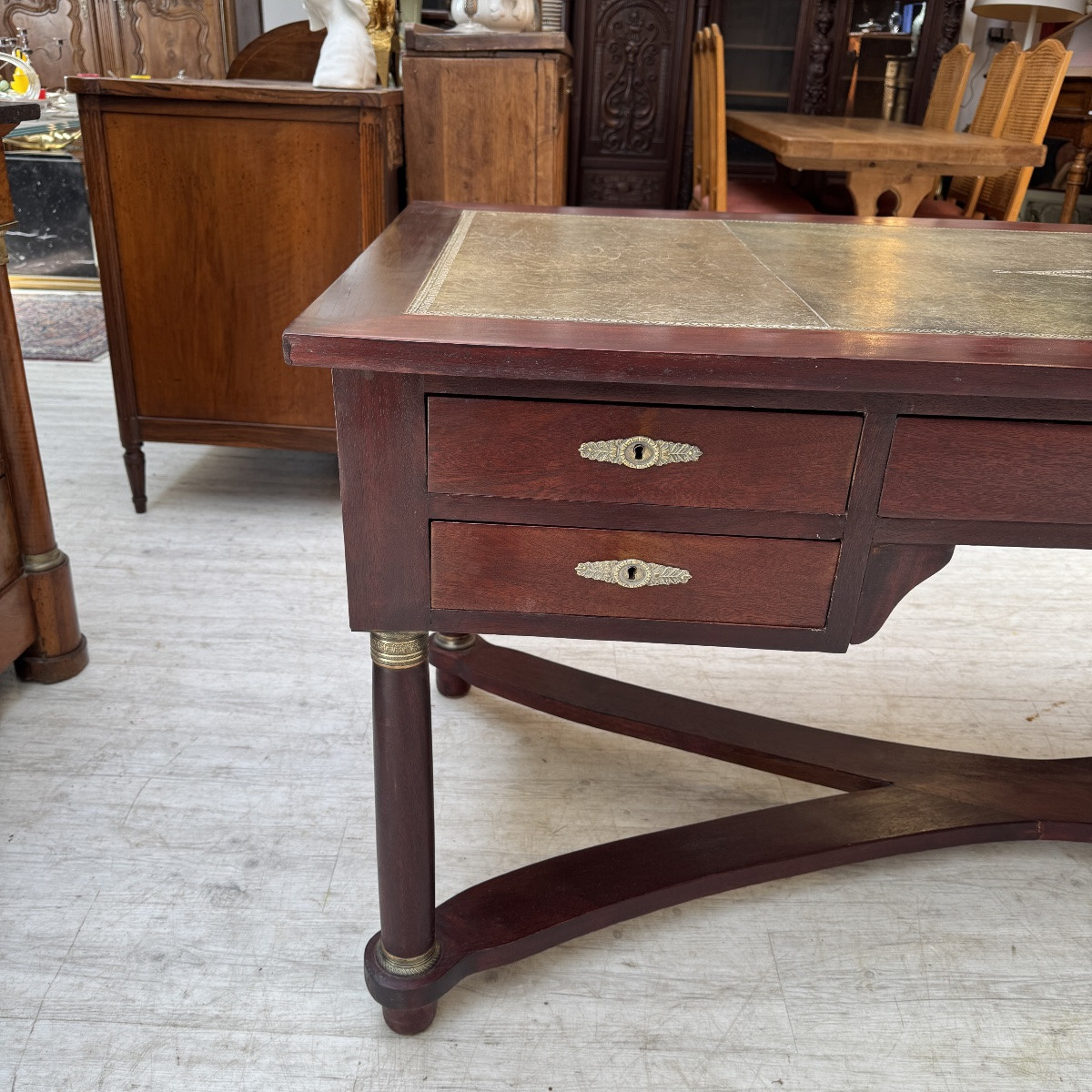 Bureau Empire-photo-3