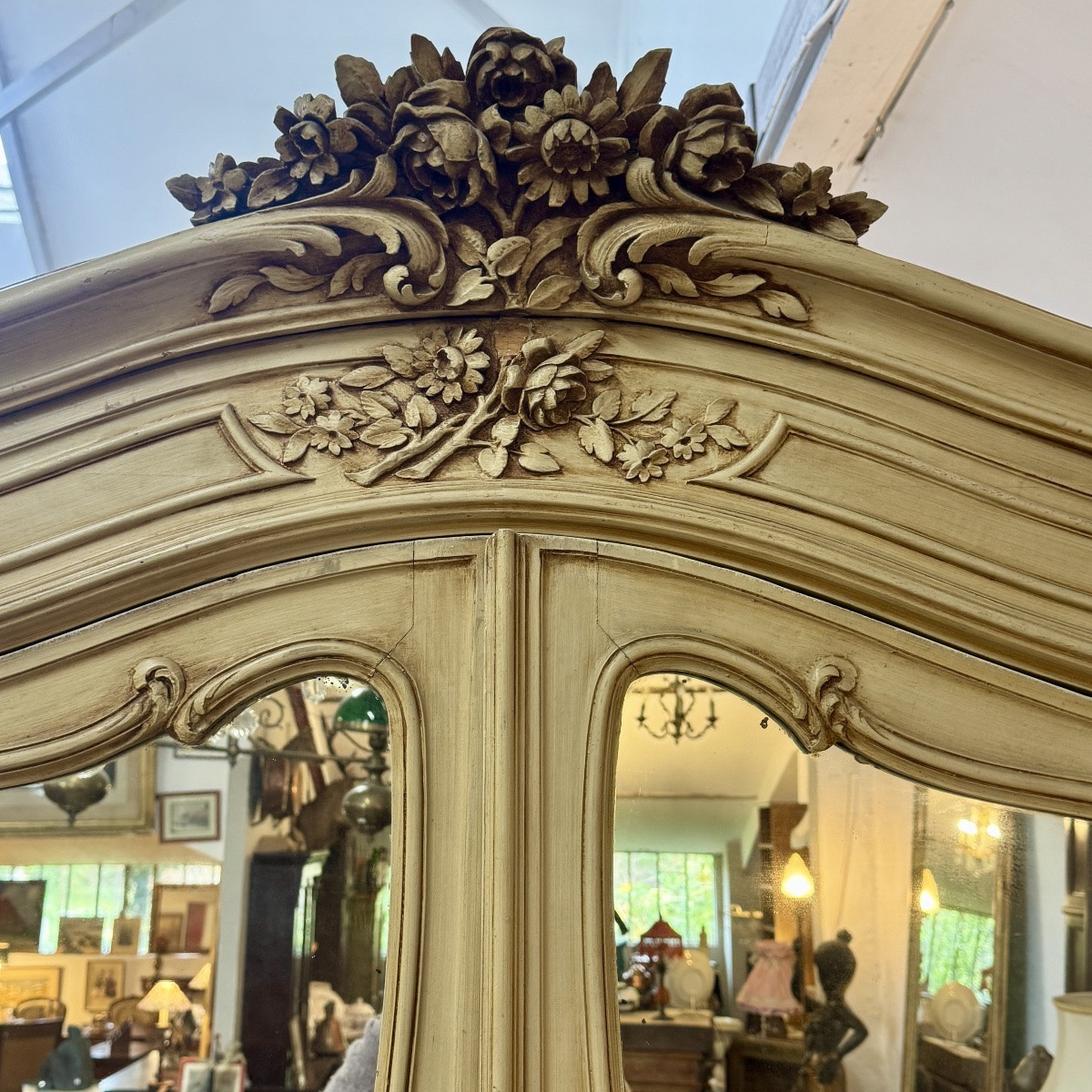 Armoire Patinée de style Louis XV-photo-6