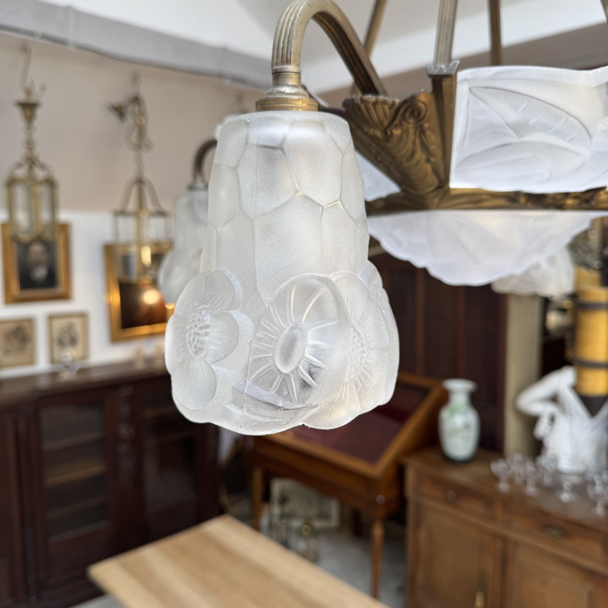 Degué Art Deco Chandelier-photo-6
