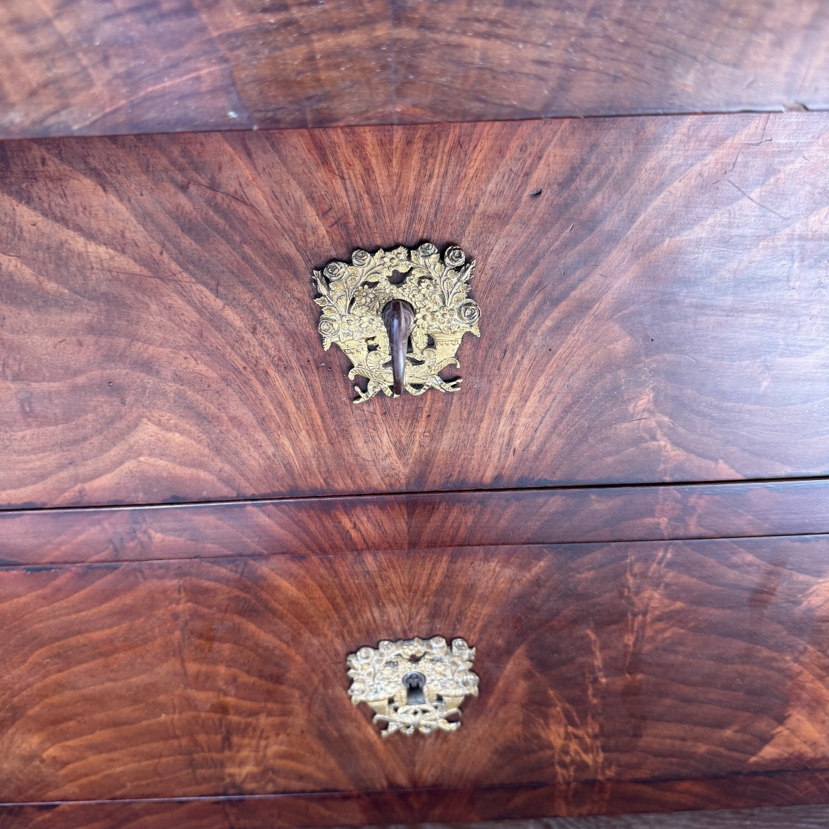 Empire Chest Of Drawers-photo-3