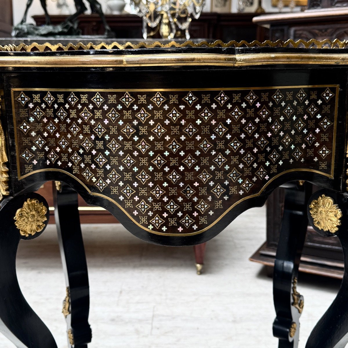 Napoleon III Planter-photo-4
