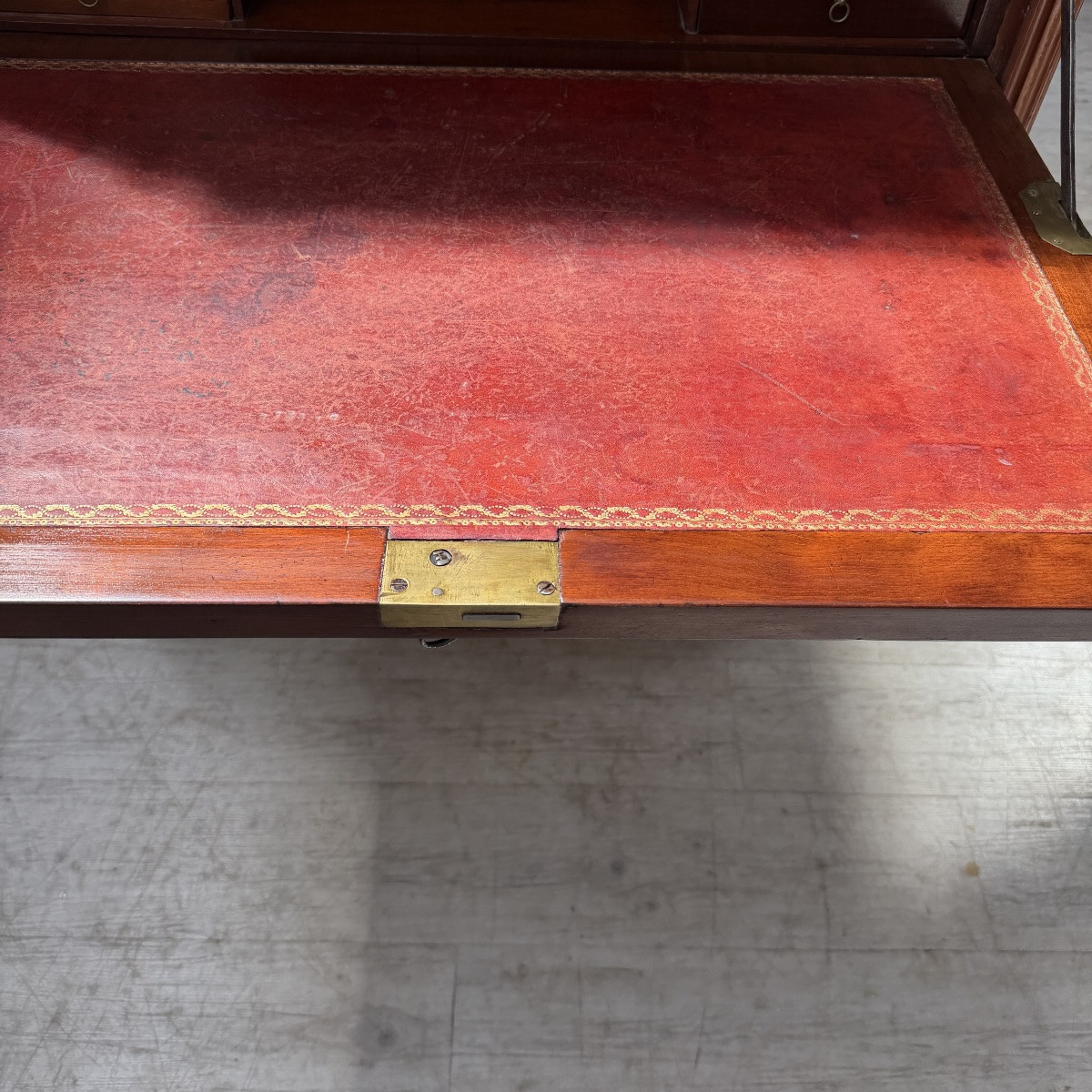 Louis XVI Secretary-photo-4