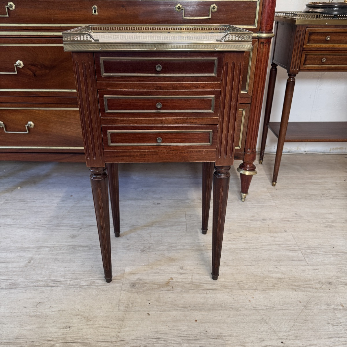 Pair Of Louis XVI Bedside Tables-photo-4