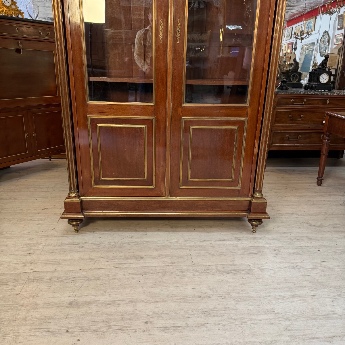 Louis XVI Display Cabinet-photo-4
