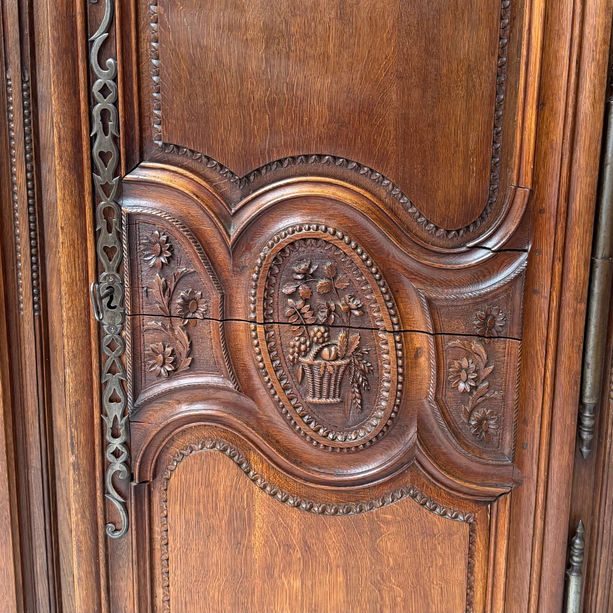 Normandy Wardrobe -photo-3