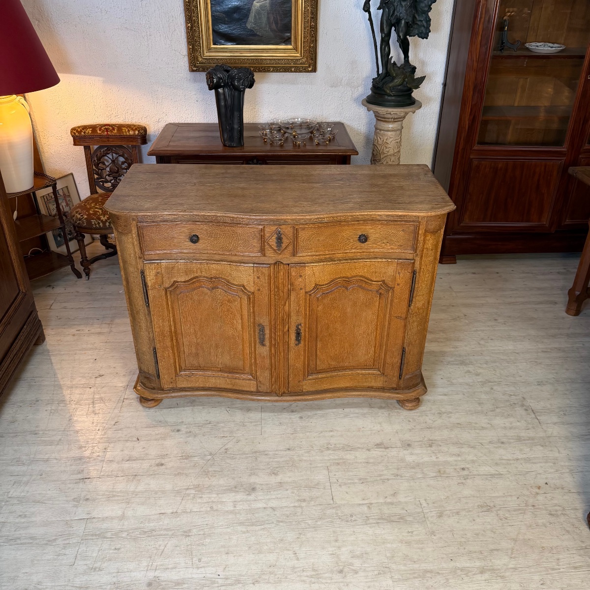 Early 18th-century Paneled Sideboard-photo-4