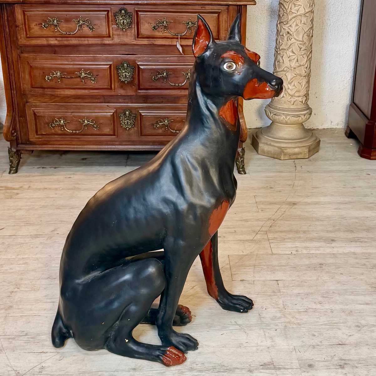 Doberman en terre cuite inspiré de Bavent-photo-2
