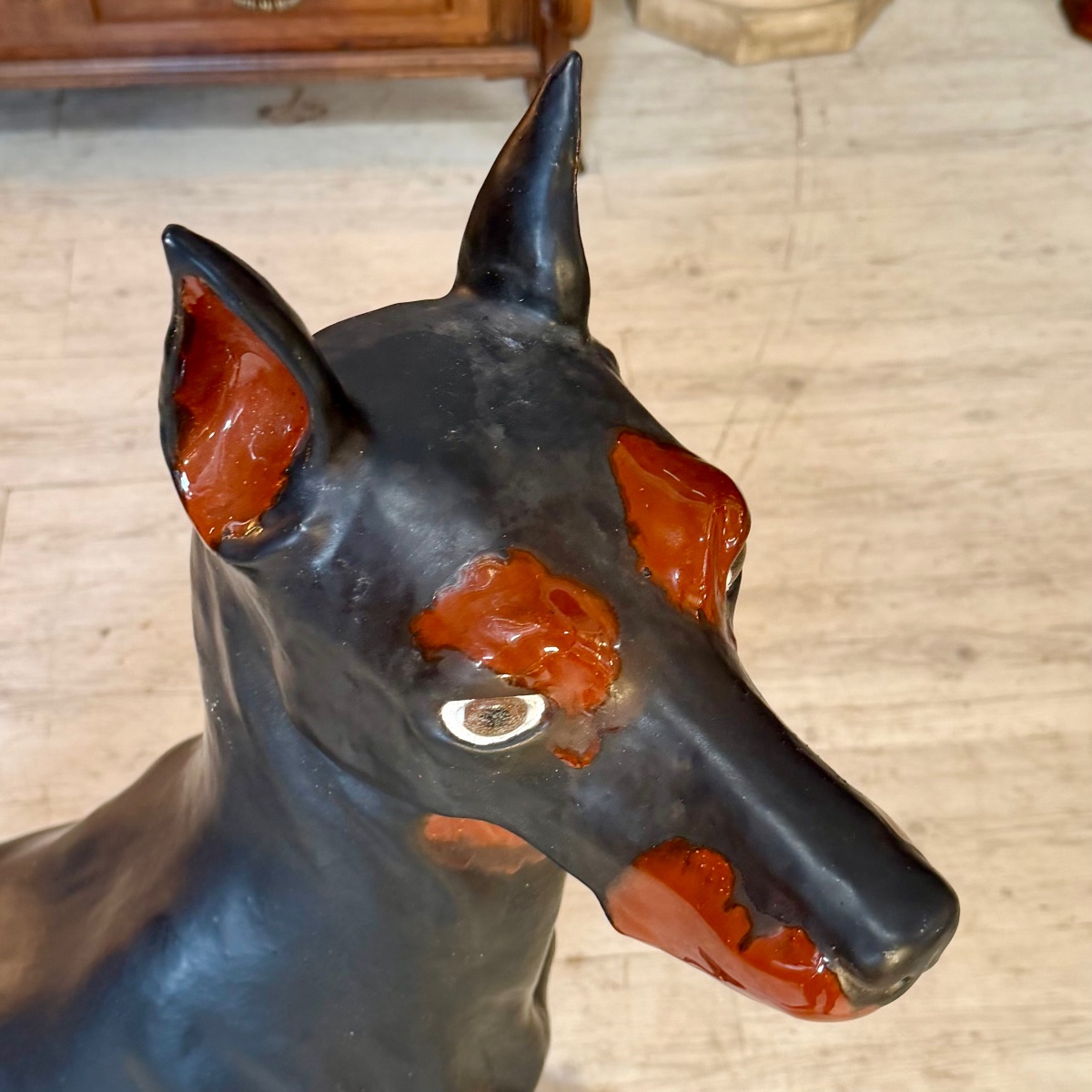 Doberman en terre cuite inspiré de Bavent-photo-1