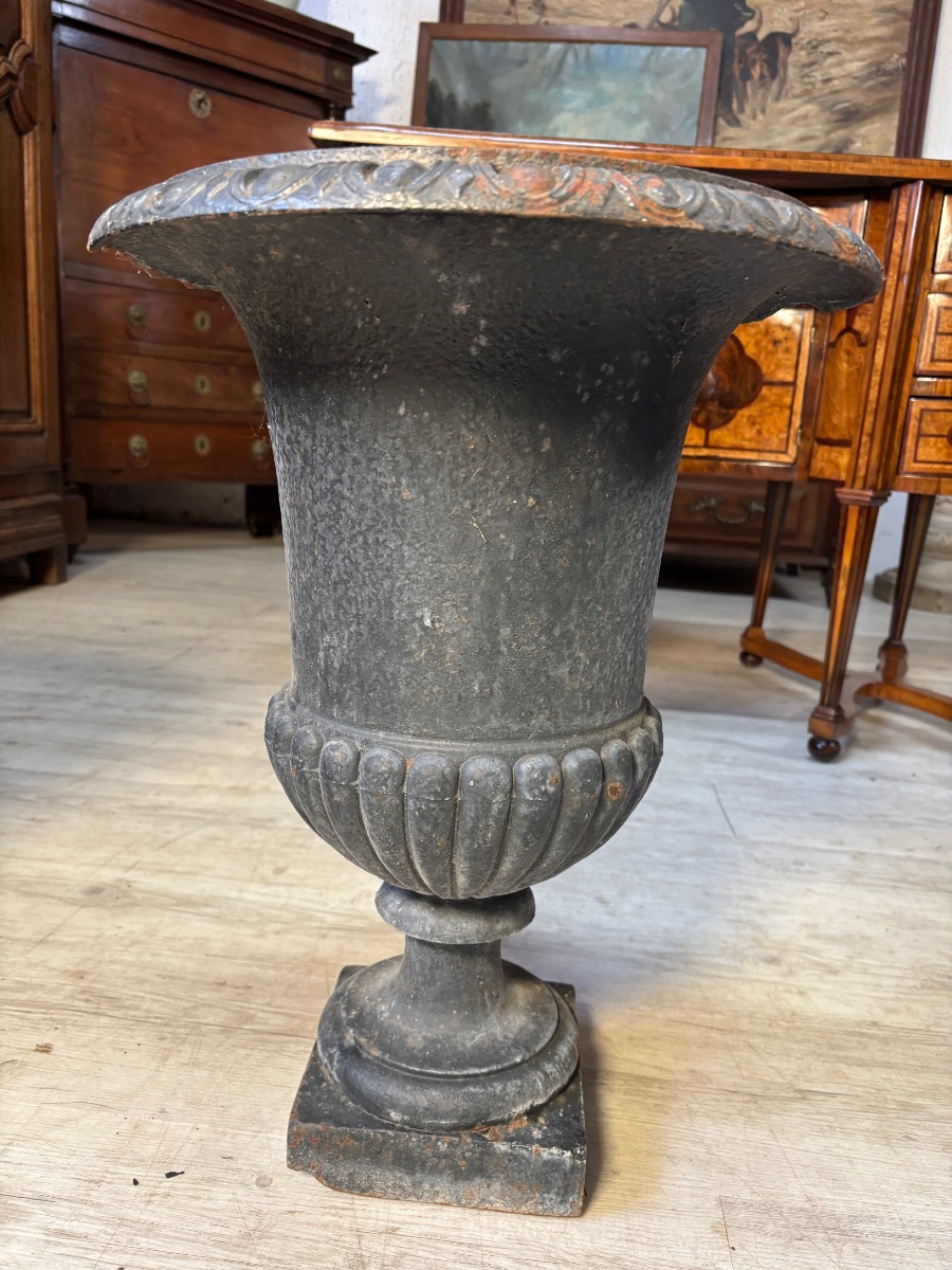 Pair Of Medici Vases-photo-3