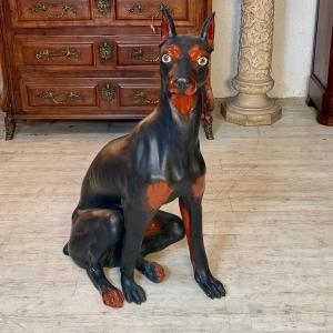 Doberman en terre cuite inspiré de Bavent