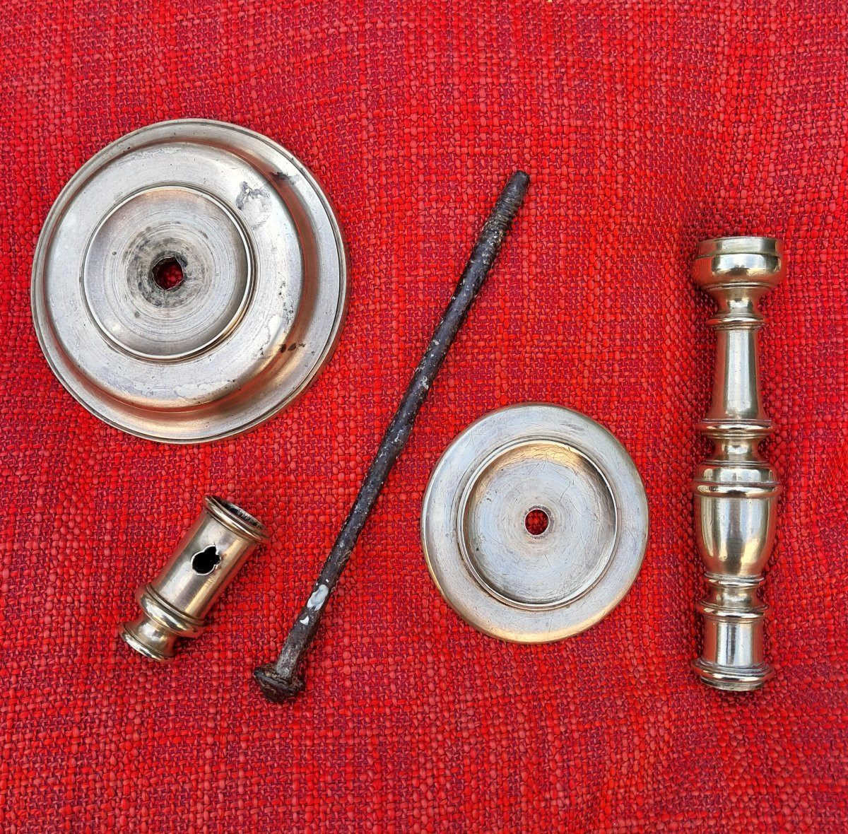 Paire De Bougeoirs à Coupelle XVIIème Siècle, Espagne-photo-1
