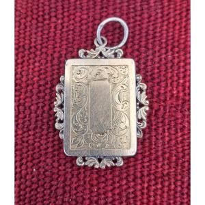 pendentif, Vinaigrette enVermeil, France, Paris (1819-1838)