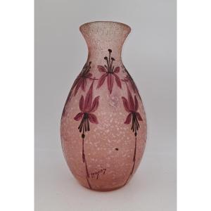 Acid-etched Vase Signed Legras, Decorated With Fuchsias, Art Deco